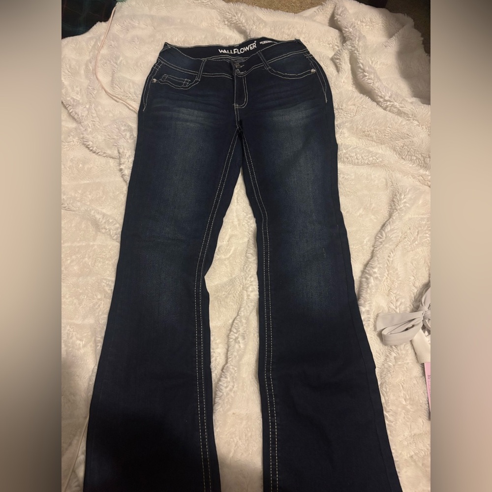 Wallflower Women's Deep Indigo Flare Jeans